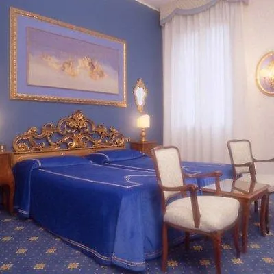 Hotel Amadeus Venice 4*,  Italy
