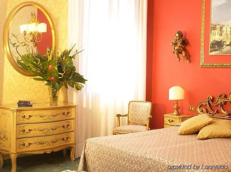 Hotel Amadeus Venice