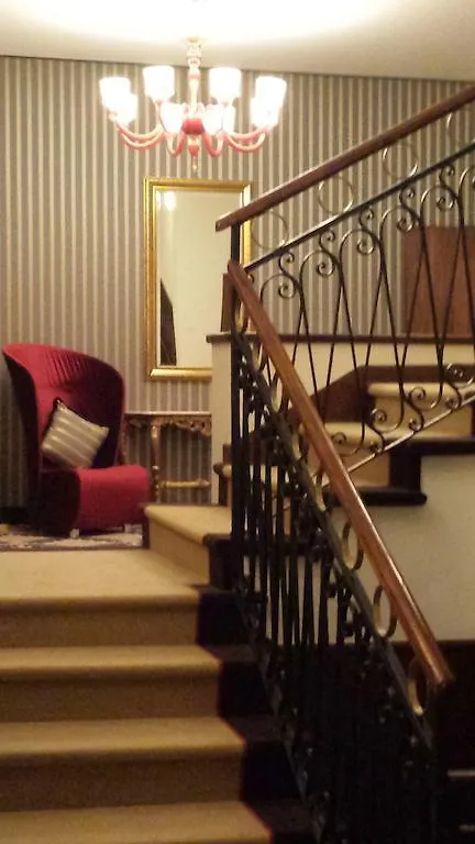 Hotel Amadeus Venice 4*,