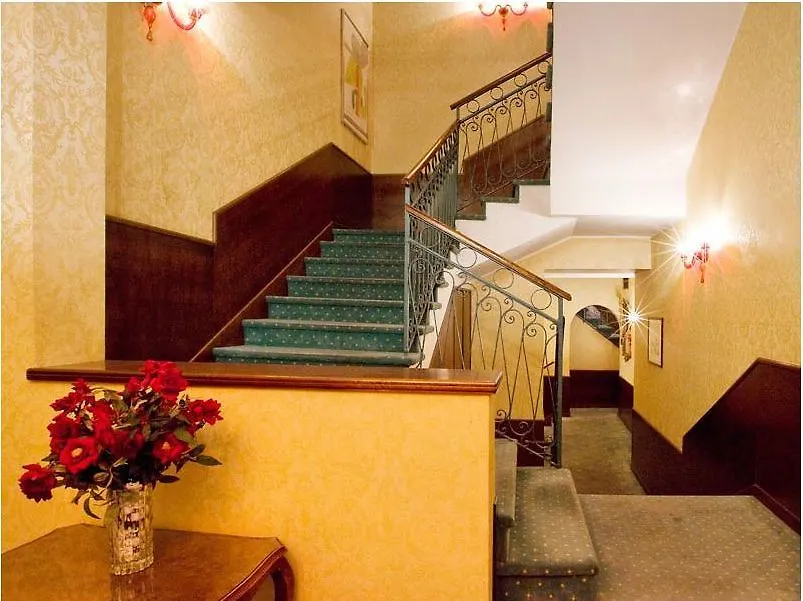 Hotel Amadeus Venice 4*,  Italy