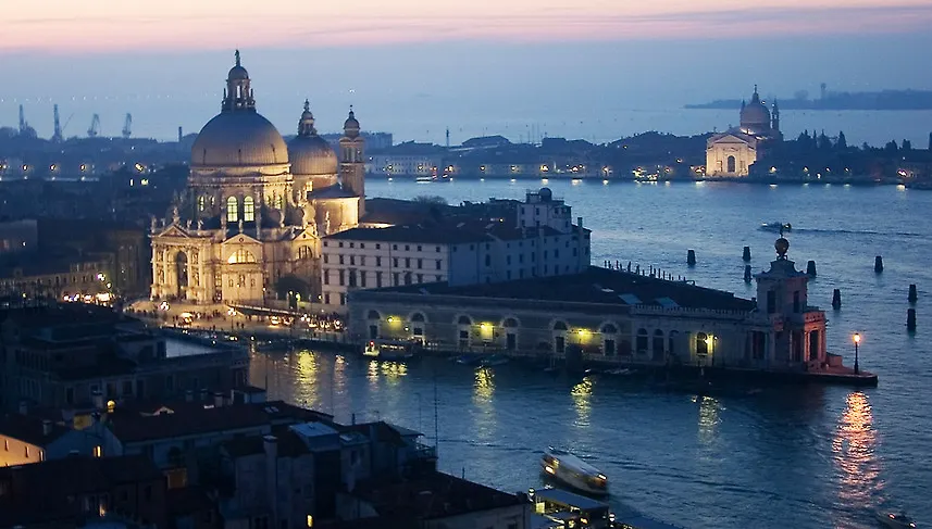 Hotel Amadeus Venice 4*,