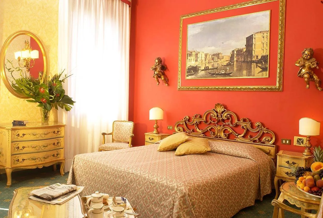 Hotel Amadeus Venice