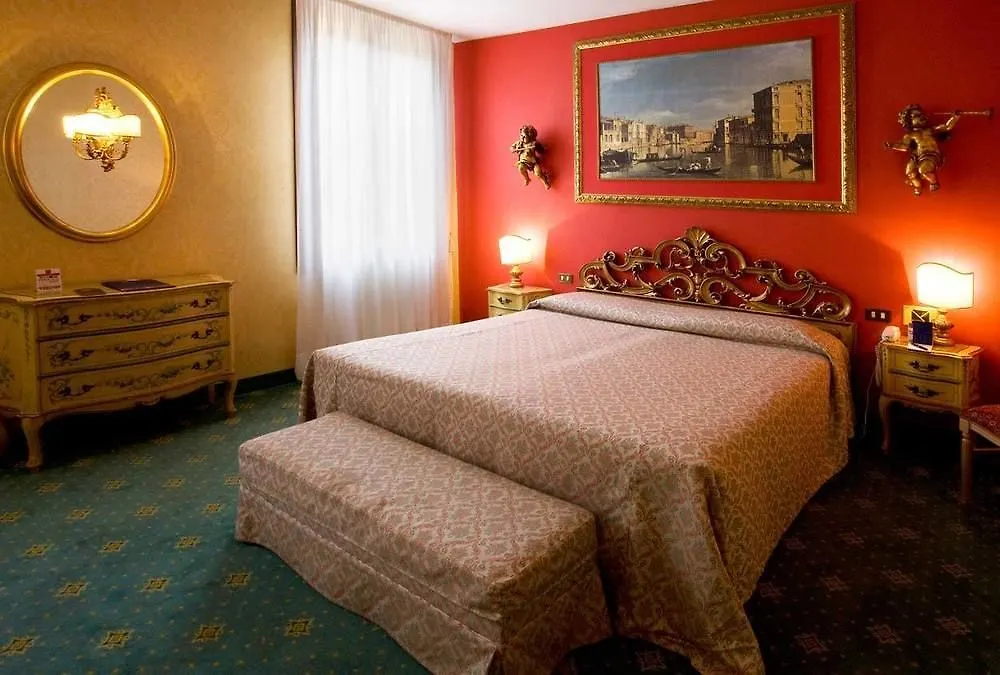 ****  Hotel Amadeus Venice Italy