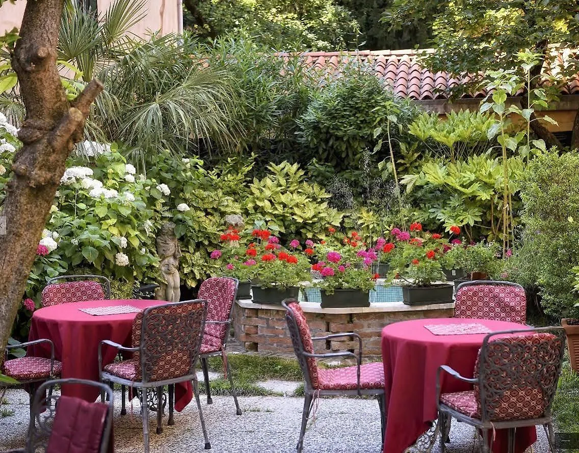 Hotel Amadeus Venice 4*,  Italy