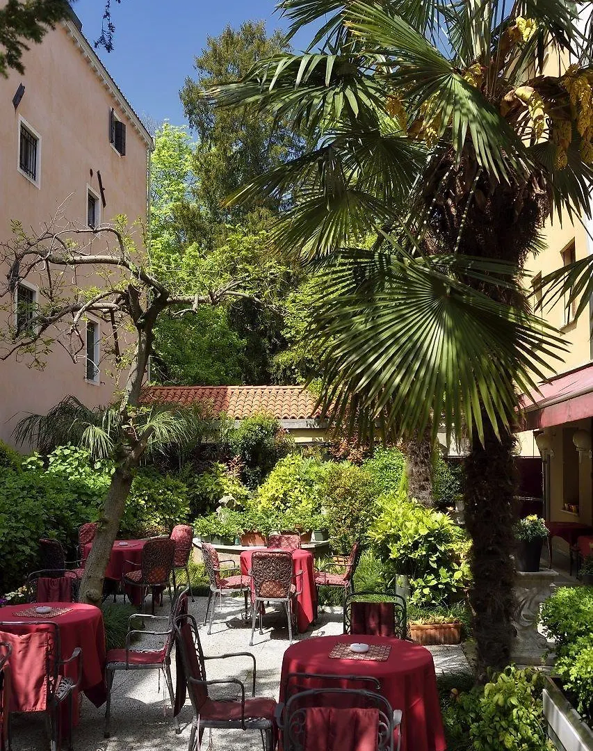 Hotel Amadeus Venice